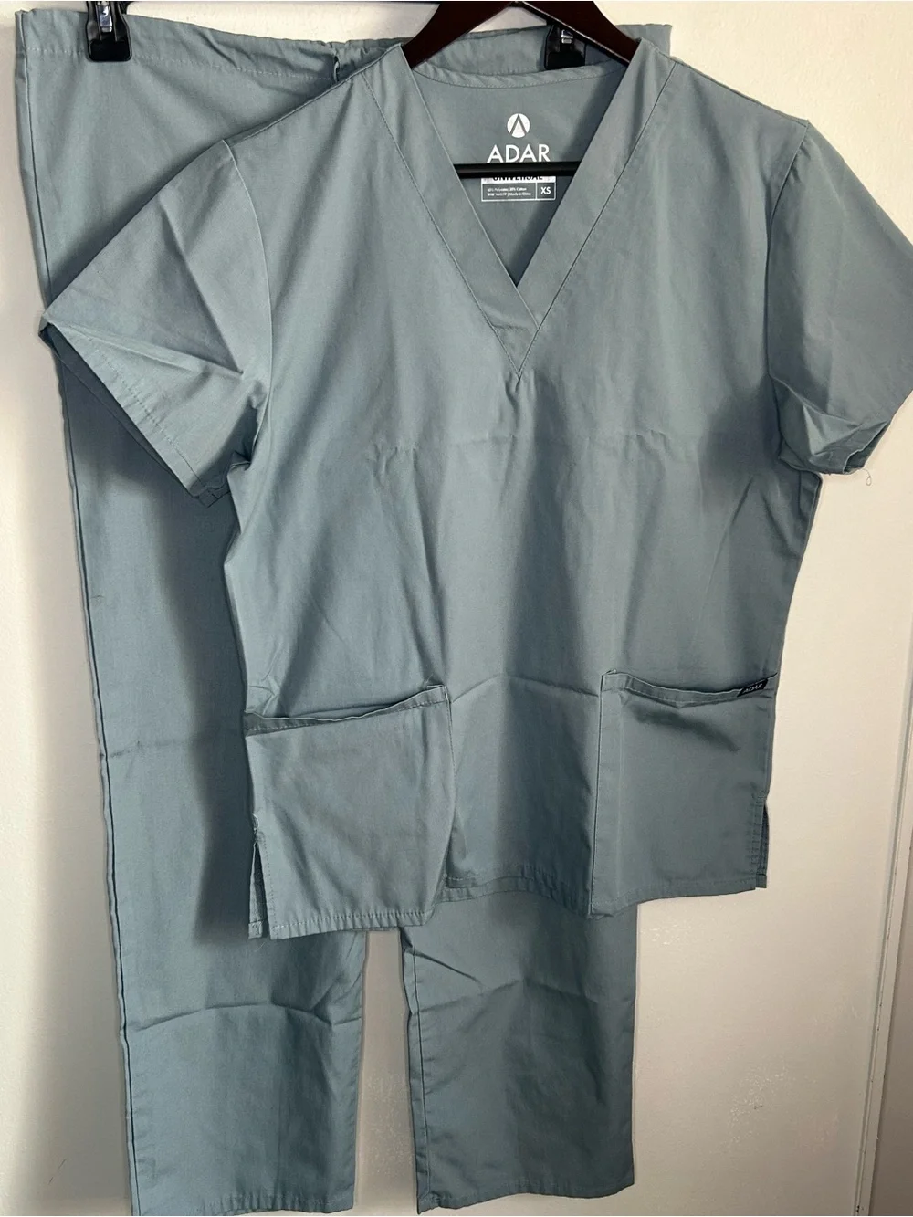 Preloved Adar Universal Scrub Top and Pants Uniform Set
